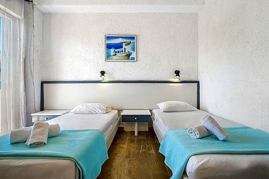 Photo 1 of 17 of 2 Beds