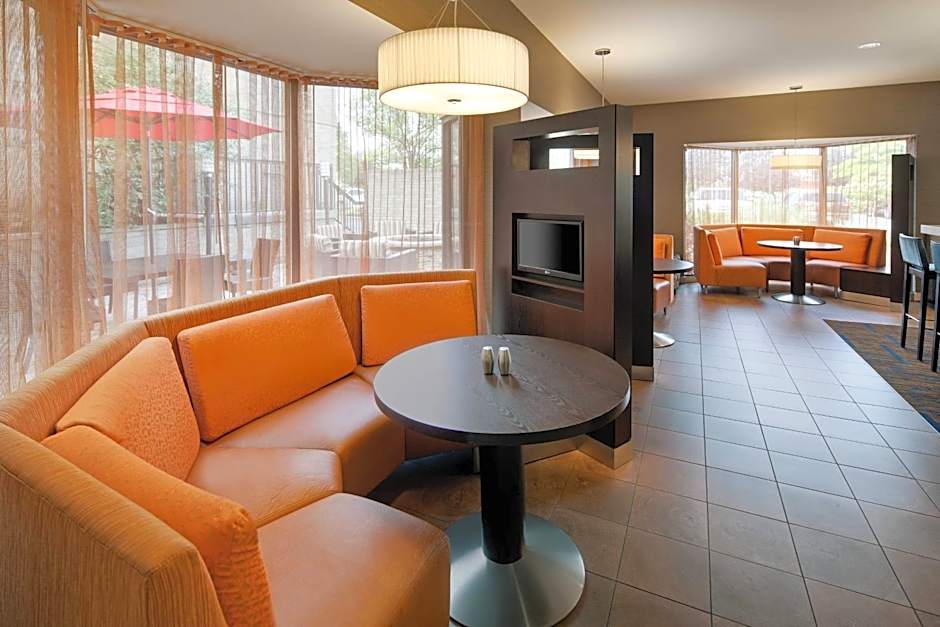 Courtyard by Marriott Cleveland Beachwood