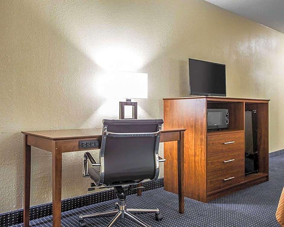 Quality Inn Mullins - Marion