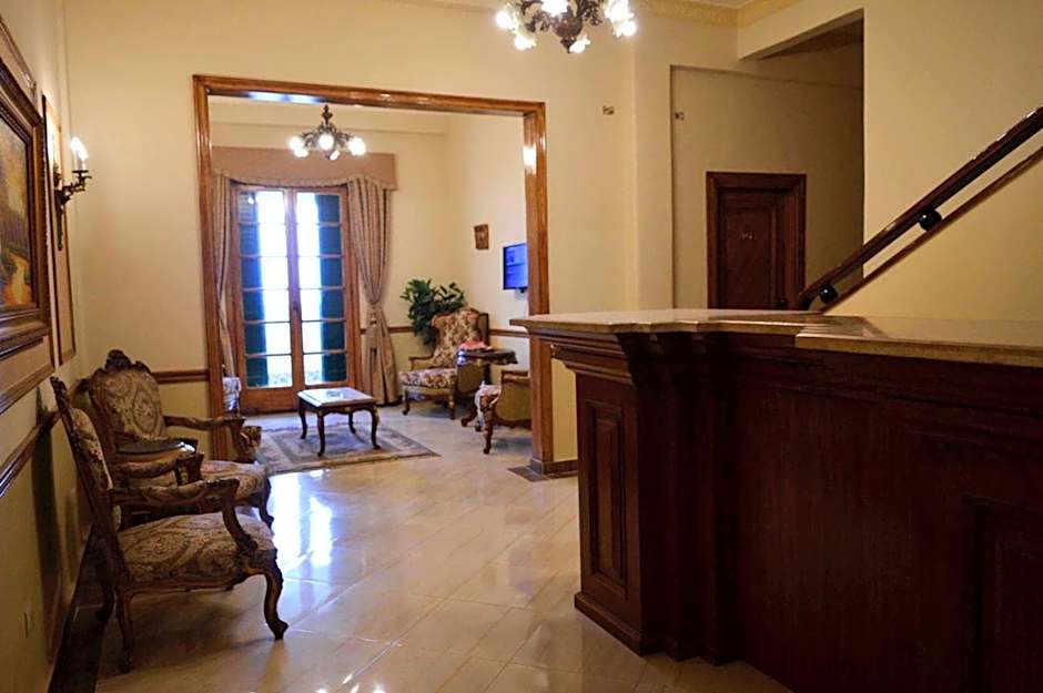 Hyde Park House Hotel