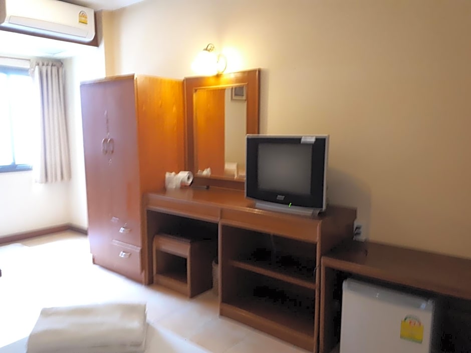 Nathon Residence Hotel