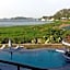 Ryan's Bay Hotel