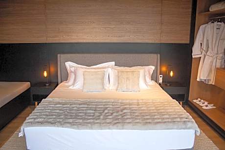 King Room with Mountain View