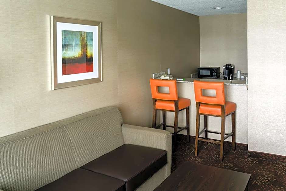 Holiday Inn Express Big Rapids By IHG