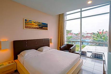 Royal Hotel N' Lounge