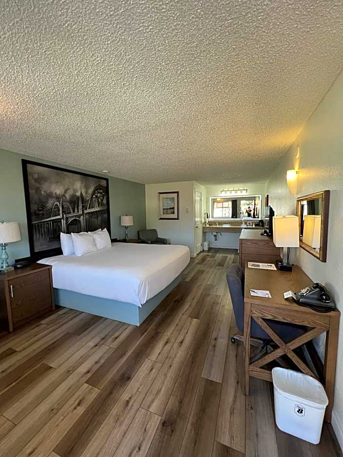 Super 8 by Wyndham Florence OR