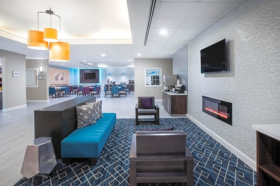 La Quinta Inn & Suites by Wyndham Lubbock North