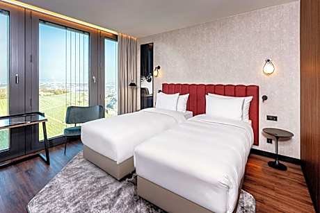 Standard Room with Vineyard View