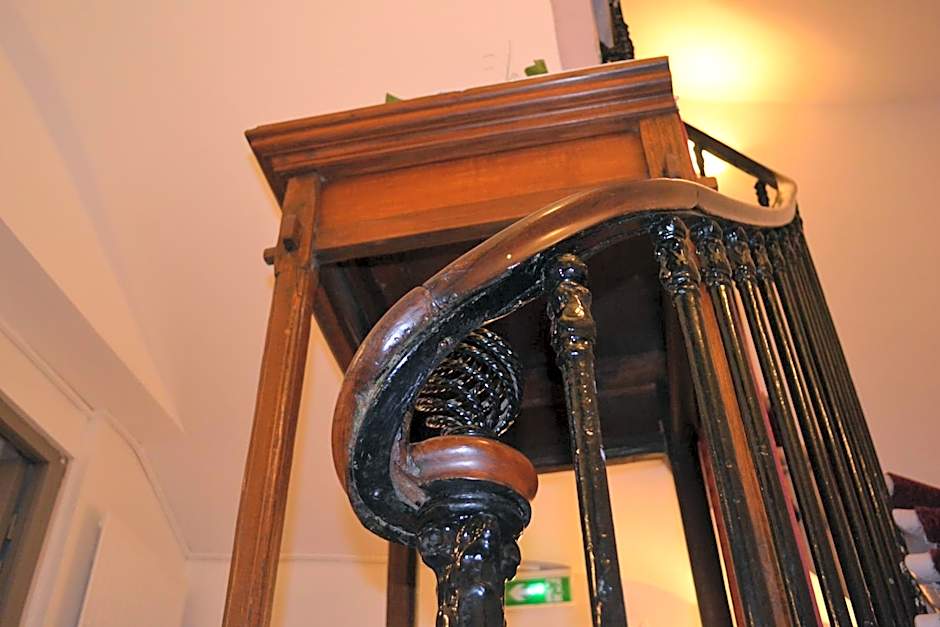 Hotel William'S Opera