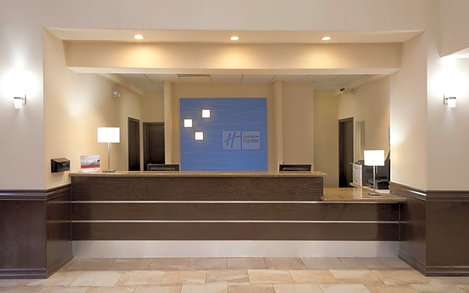 Holiday Inn Express Hotel and Suites Brownsville