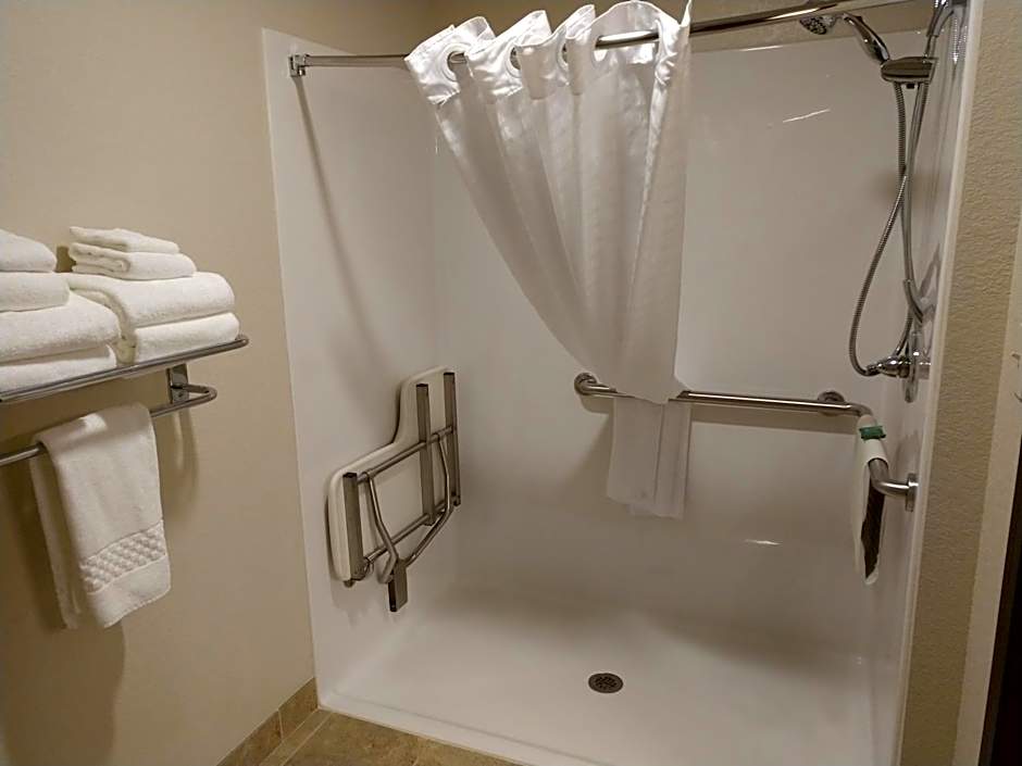 Cobblestone Inn & Suites - Monticello