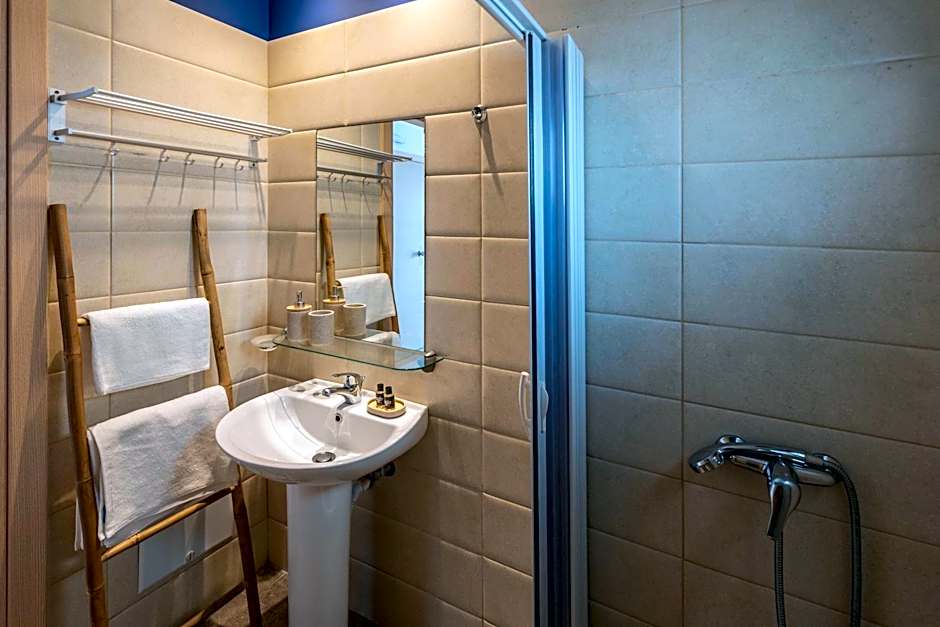 Hotel Kontes Comfort