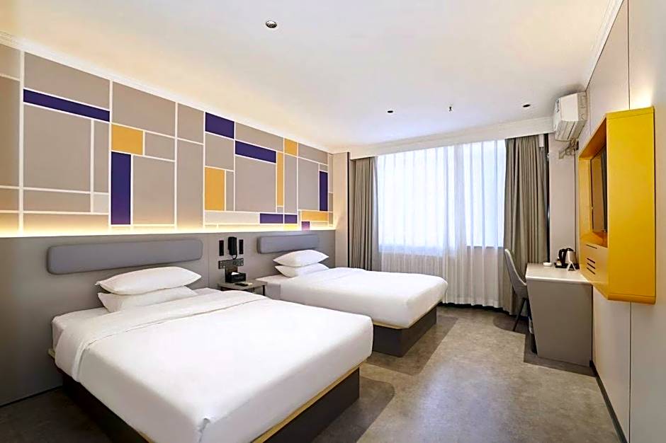 7 Days Inn Yulin Nanmen Bus Station Confucius Temple Pedestrian Street