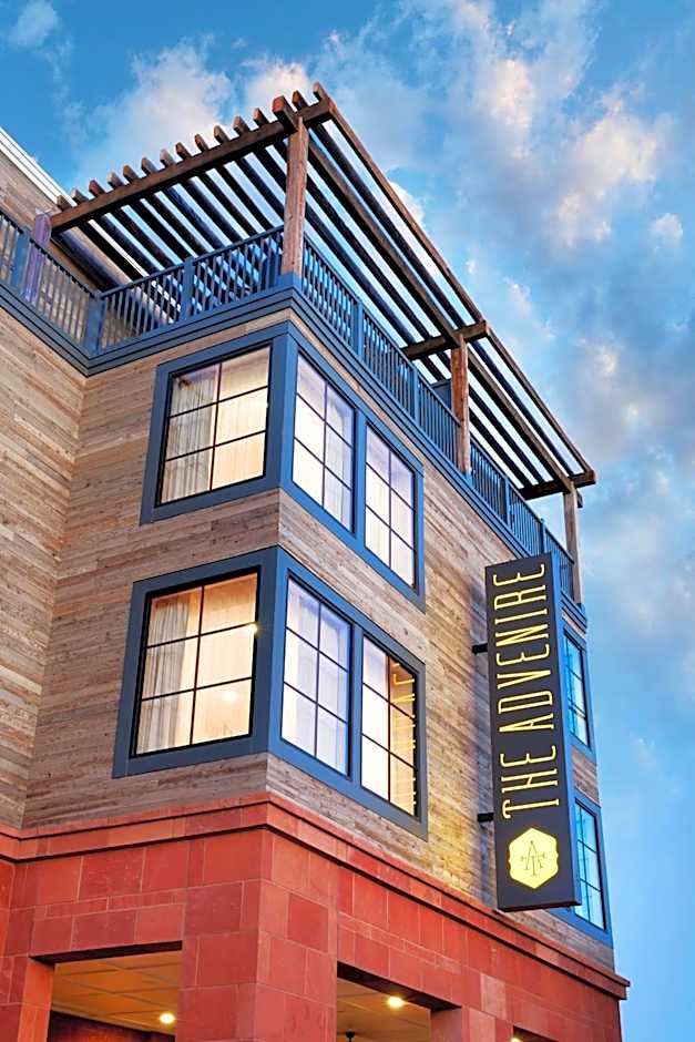 THE ADVENIRE, AUTOGRAPH COLLECTION