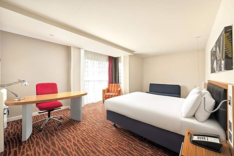 Holiday Inn Manchester-Mediacityuk By IHG
