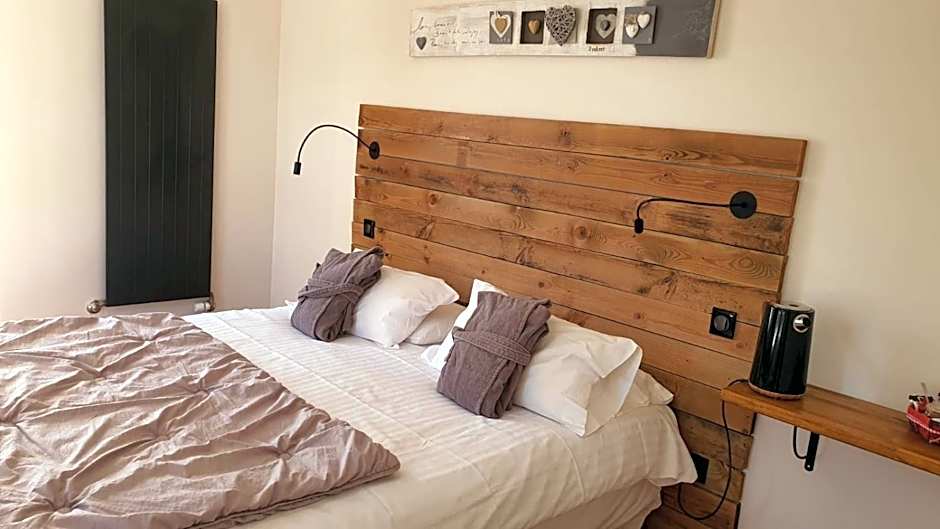 Maison La Devinière - sauna et spa compris accessibles toute l'année