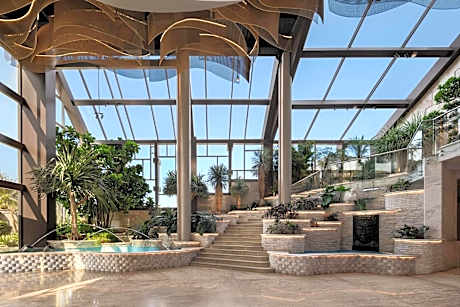 Crowne Plaza Alexandria Mirage by IHG