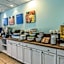 Comfort Inn & Suites Levittown