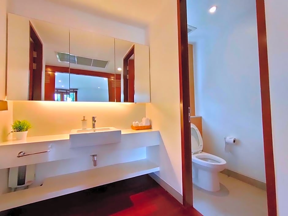 Pranaluxe 4 Bedroom Pool Villa C6