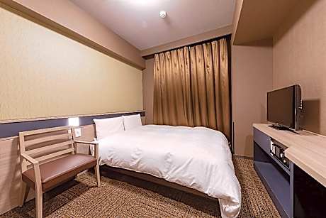 2 Adjoining Double Rooms without Cleaning Service - Non-Smoking