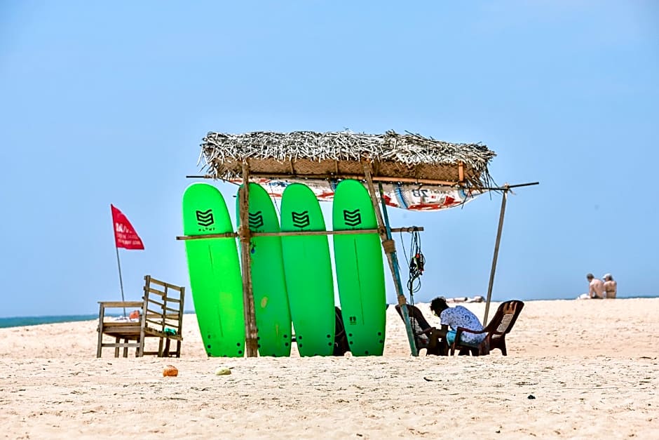 International Beach Hotel & Restaurant