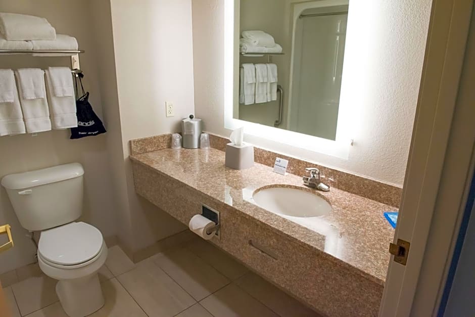 Holiday Inn Express Hotel & Suites Elkhart-South By IHG