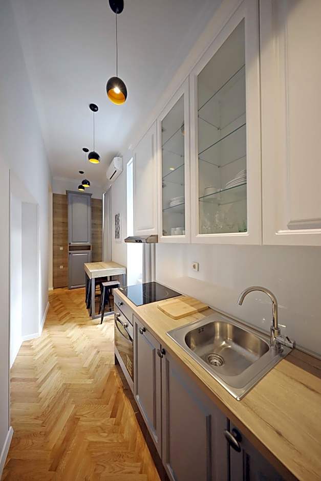 Stay Swanky Bed & Breakfast