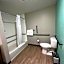 ECHO Suites Extended Stay by Wyndham Dallas Plano/Frisco