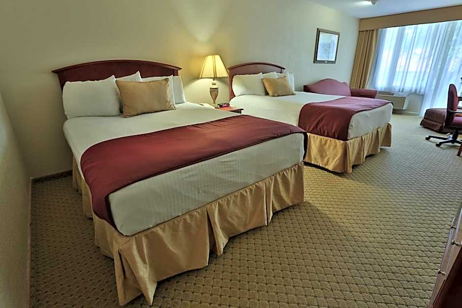 Inn Of The Hills Hotel And Conference Center