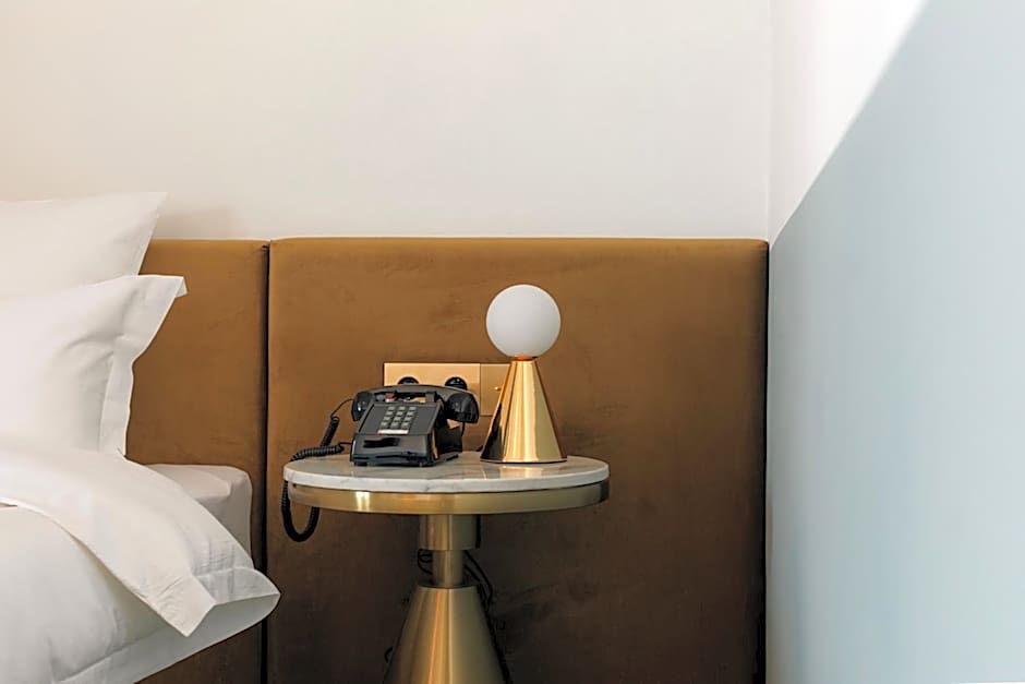 Castor & Pollux Hotel