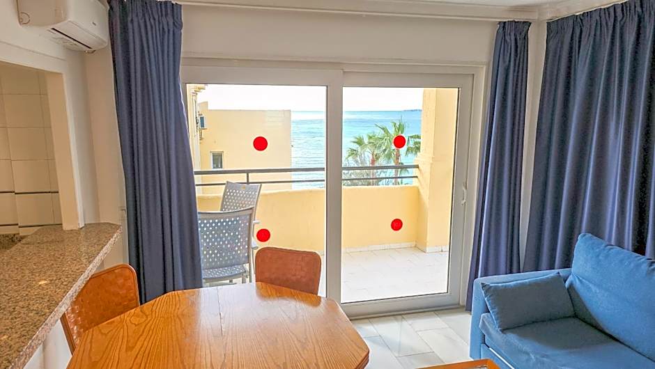 Casinomar Apartments Pool, Garden & Private Terrace