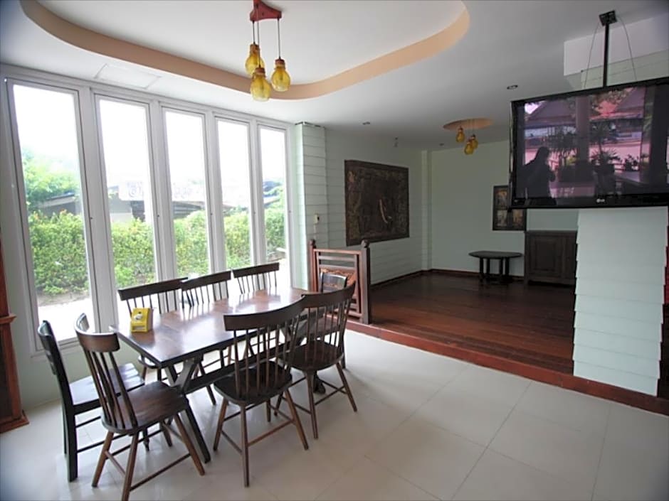 Pimpimarn Beach Hotel