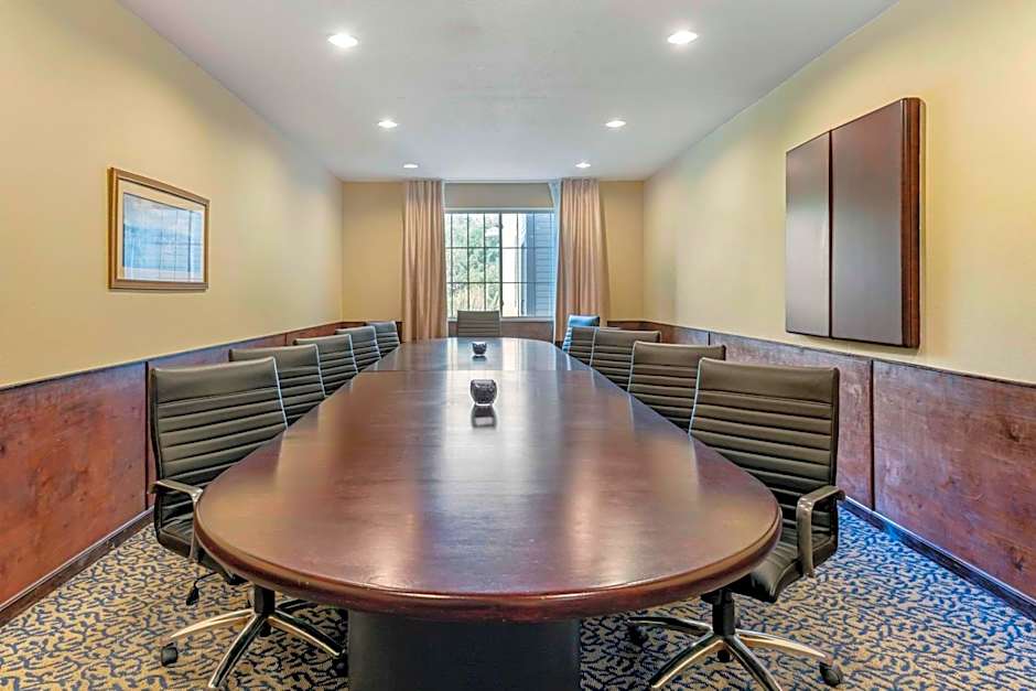 Comfort Suites Lake Geneva East