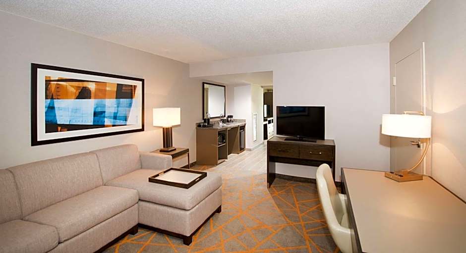 Embassy Suites by Hilton Cincinnati Northeast Blue Ash