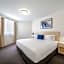 Oaks Sydney Castlereagh Suites