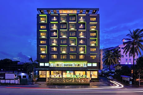 Hotel Stadium