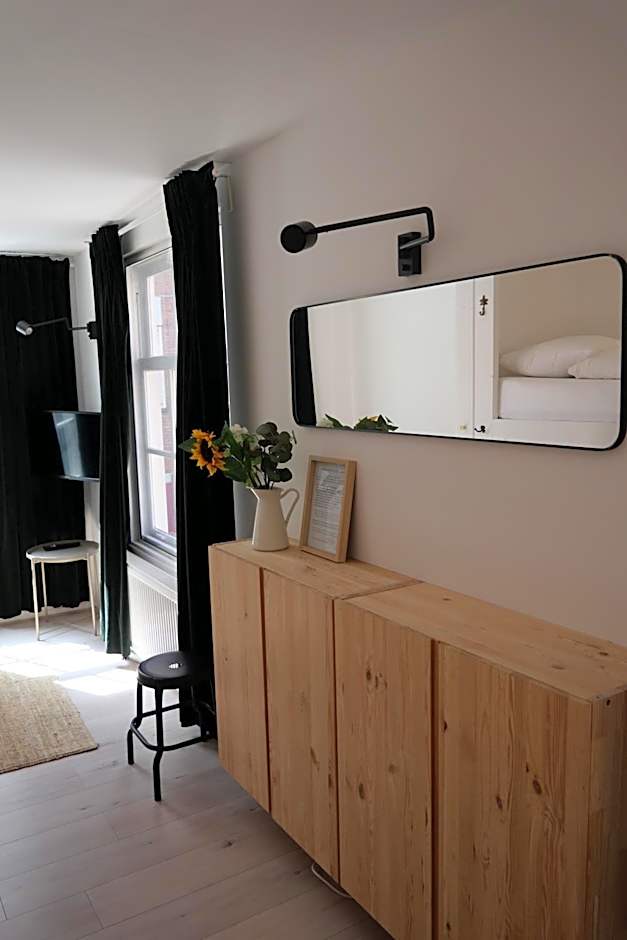 Tiny Private City Rooms Haarlem
