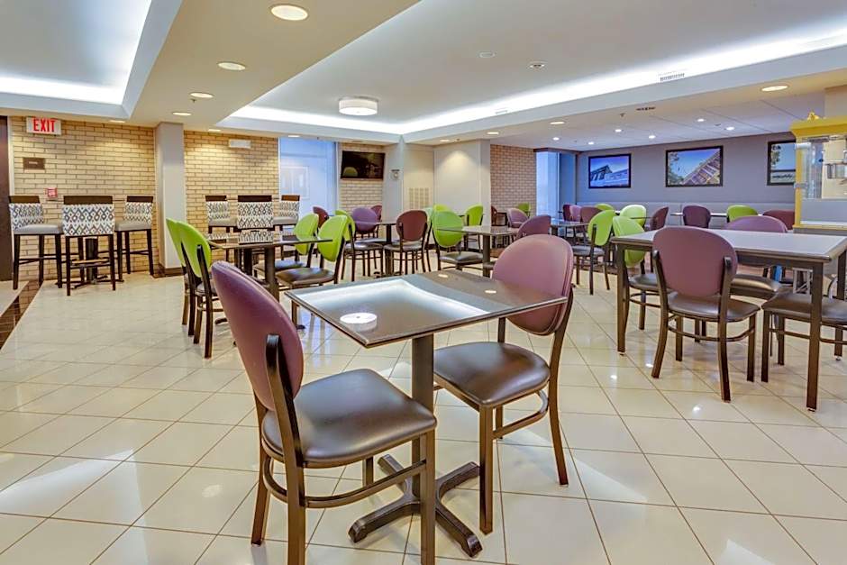 DRURY INN & SUITES HAYTI