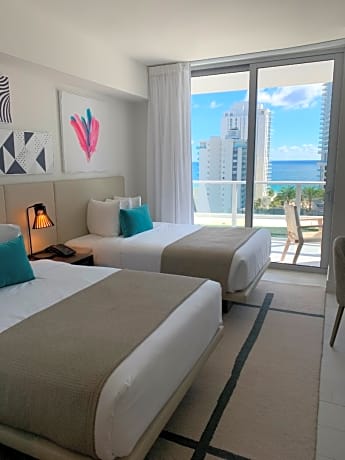2 Bedroom Oceanview/Poolview Suite