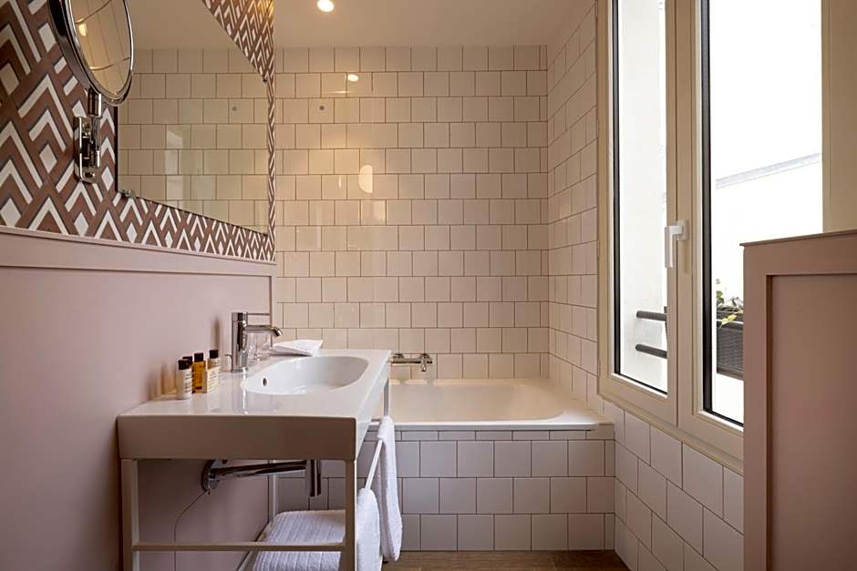 Le Petit Oberkampf Hotel & Spa