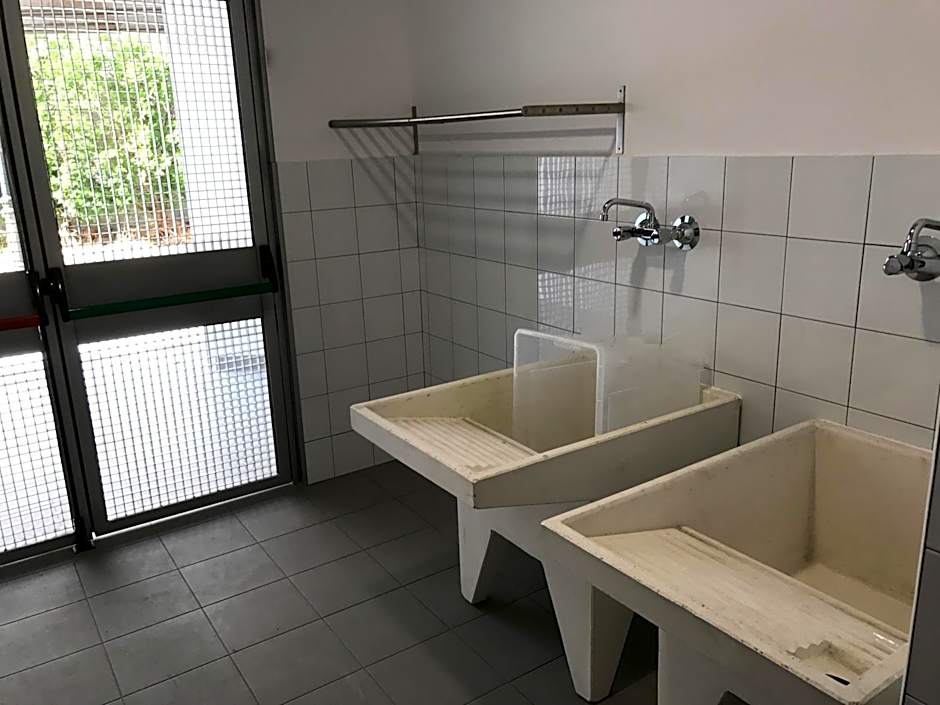 Albergue O Pedrón Hostel & Rooms