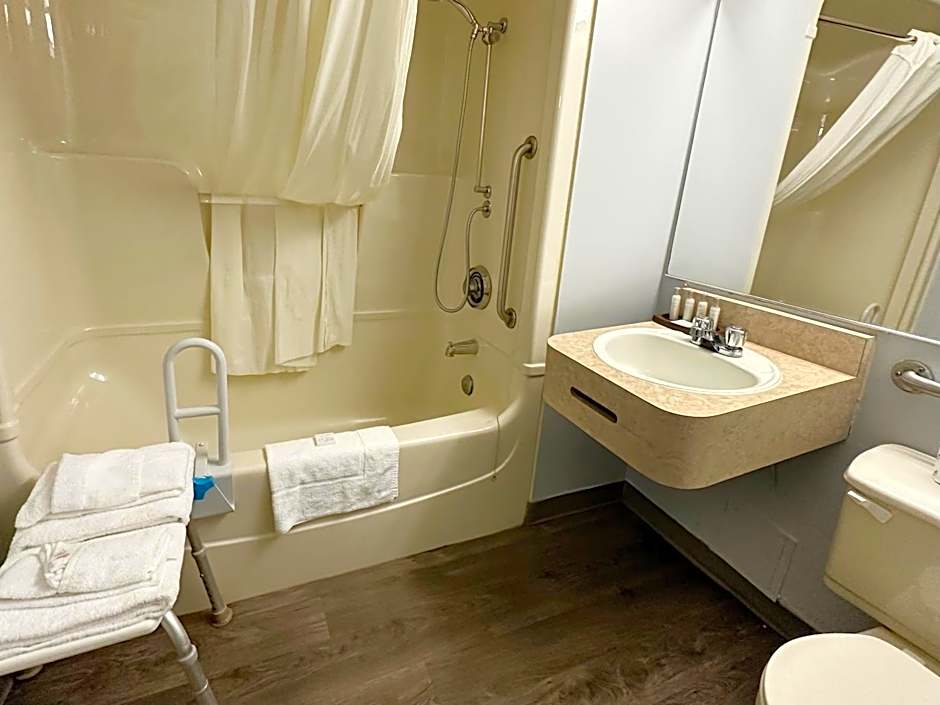 Travelodge by Wyndham Welland