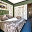Galeria Suite Hotel