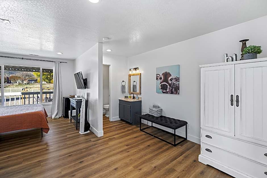 Happy Trails Bed and Breakfast