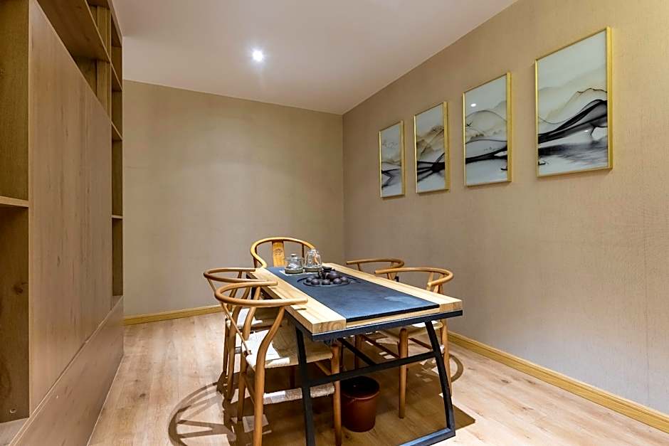 Chonpines Hotel·Jining Railway Station Wanda Plaza