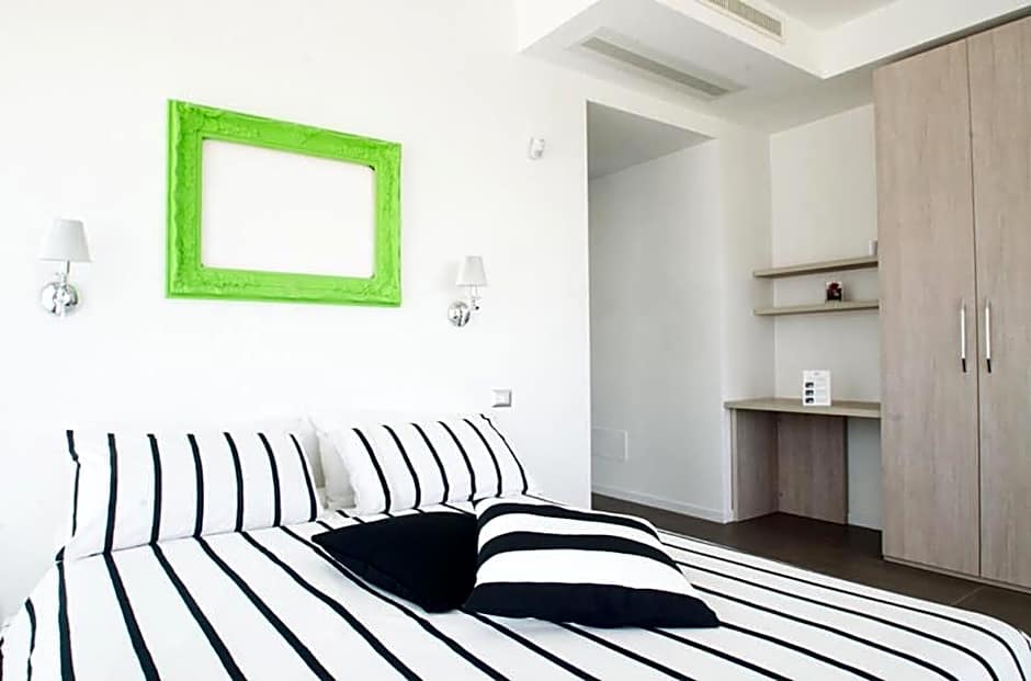 Max Luxury Suite - Servizio Spiaggia Inclusa