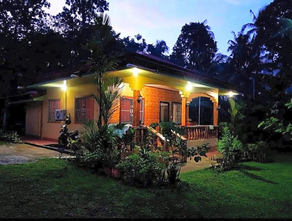 Paco's Garden Home Stay