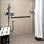 Courtyard by Marriott Newark Liberty International Airport