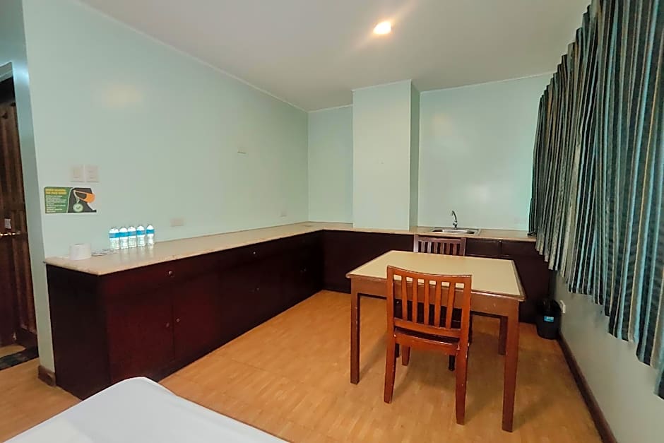 Oftana Suites Cebu near Oakridge