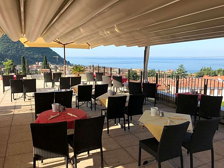 Hotel Villa Ca' Nova ***S
